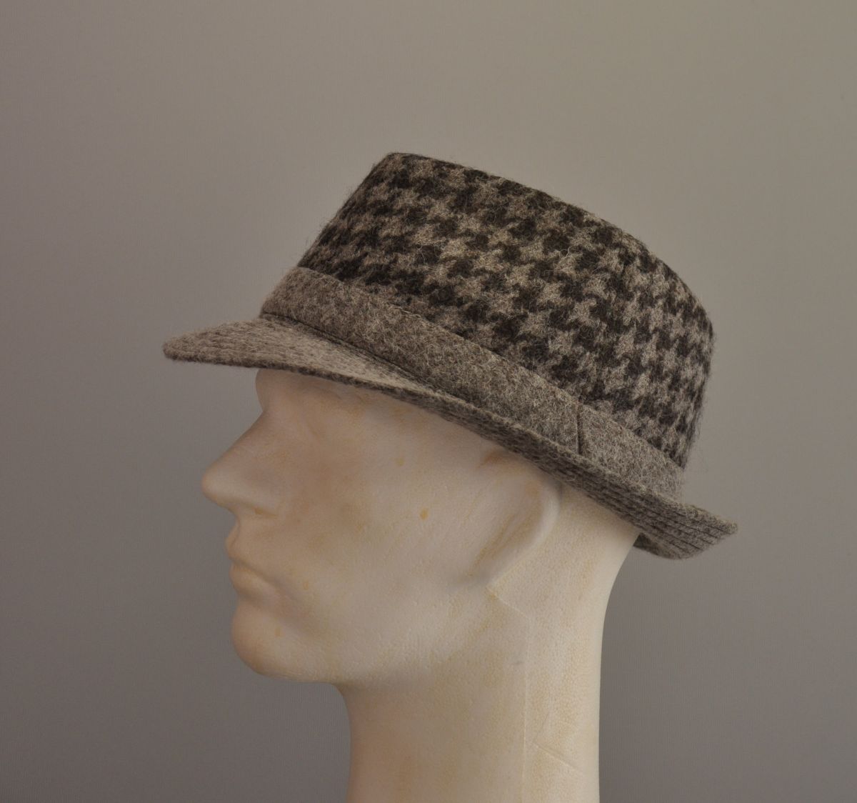 trilby in wol Crambes